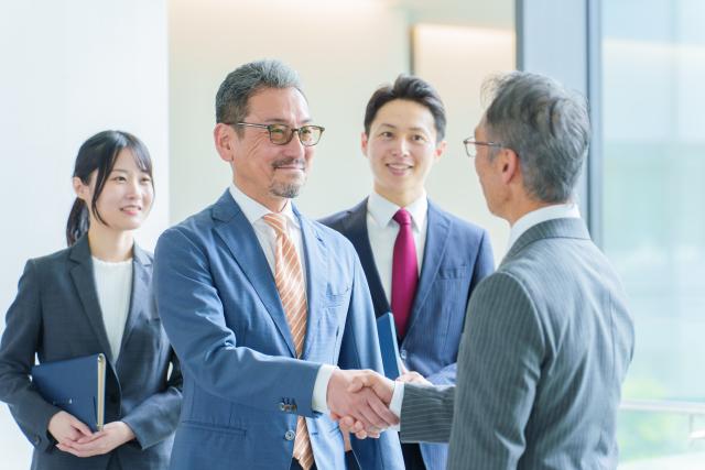 外資系・介護業界の人事労務に強い社労士
