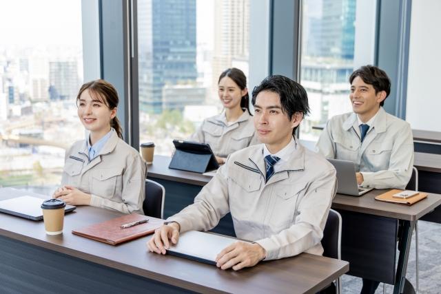 外国人技能実習制度に関する養成講習や 人事・労務分野の専門サービスを提供できる体制を整えています。